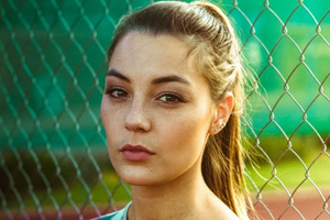 Explorez les Secrets de la Nature et de la Sagesse Ancienne avec une Chamane Connectée et Guide Spirituelle