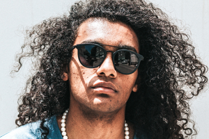 Explorez les Secrets de la Nature et de la Sagesse Ancienne avec une Chamane Connectée et Guide Spirituelle