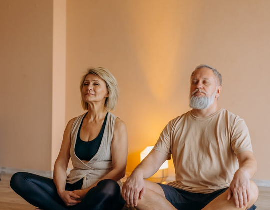 Explorez les Secrets de la Nature et de la Sagesse Ancienne avec une Chamane Connectée et Guide Spirituelle